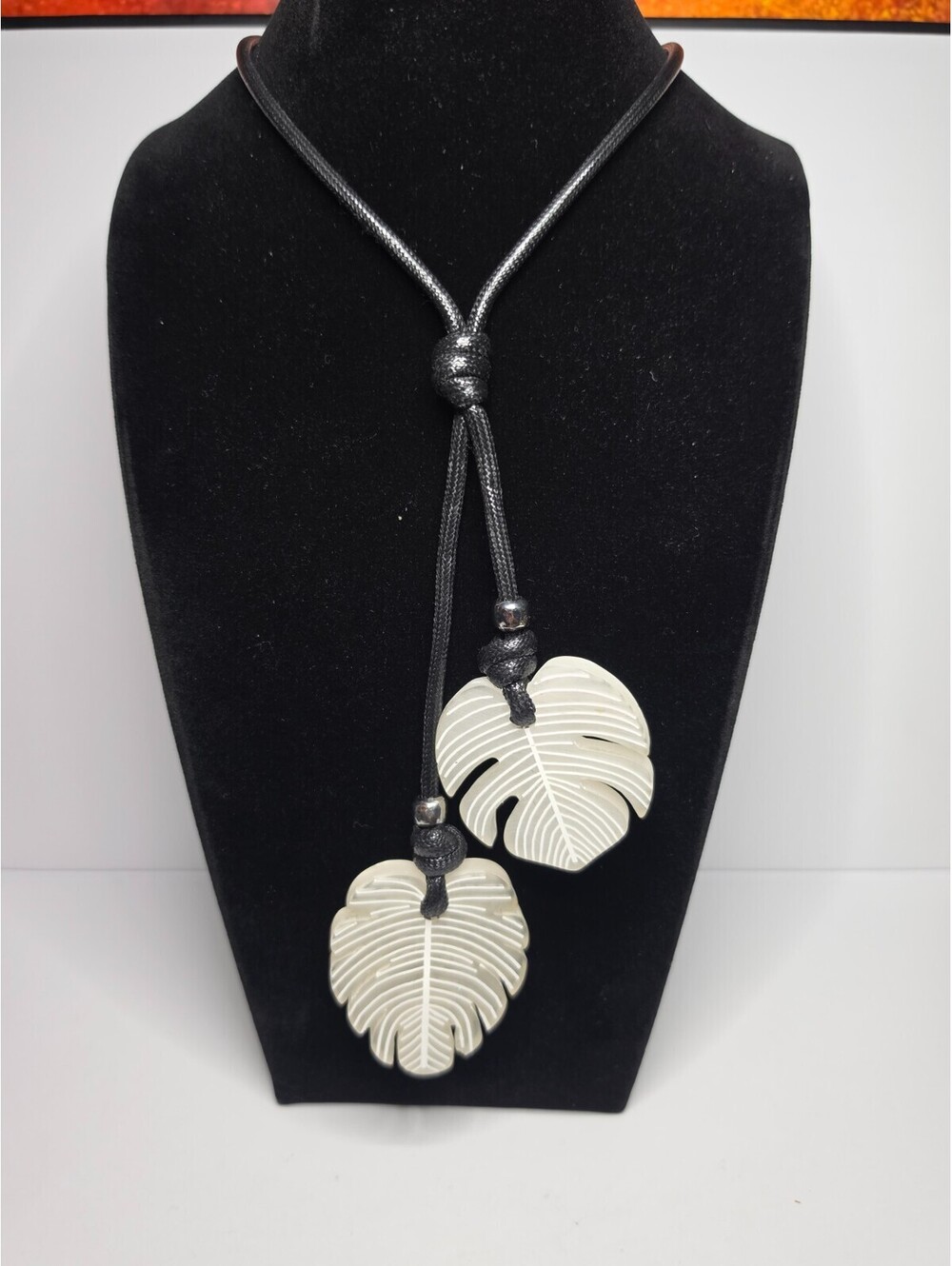 Chico's Monstera Leaf Lariat Pendant Cord Necklace White Resin 12"
